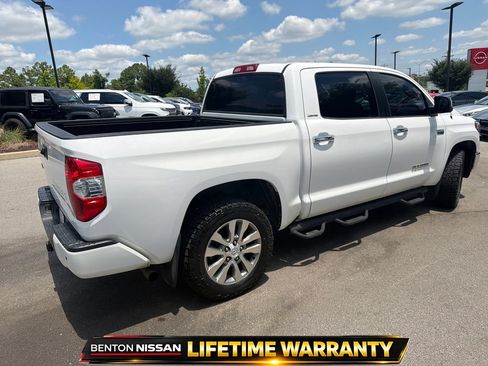Used 2017 Toyota Tundra Limited w/ Limited Premium Package AWD/4WD image 4