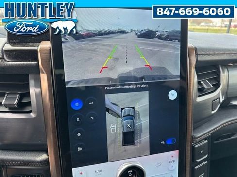 Used 2022 Ford F150 Lightning Lariat image 33