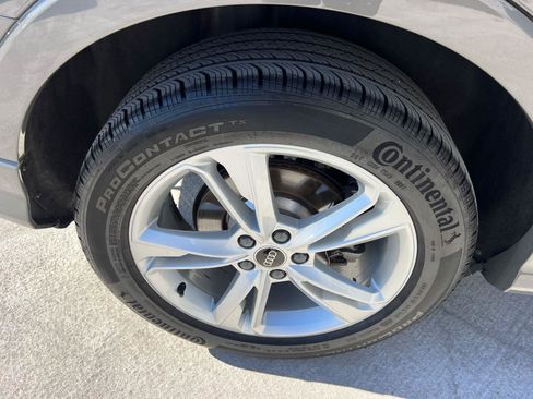 Used 2022 Audi Q3 2.0T Premium w/ Convenience Package image 17