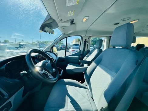 Used 2019 Ford Transit 350 XLT image 10