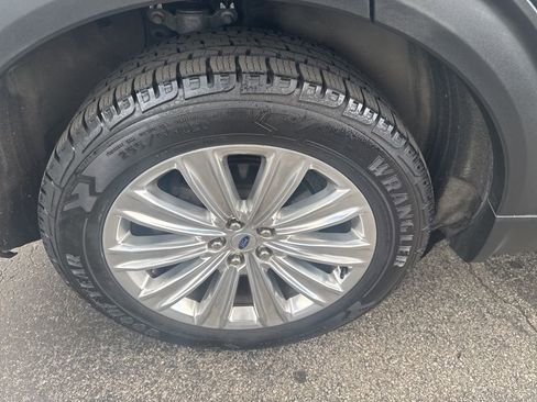 Used 2023 Ford Explorer Limited w/ Hybrid Equipment Group 310A image 55