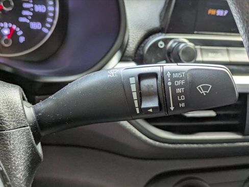 Used 2022 Kia Forte LXS w/ LXS Technology Package FWD image 8