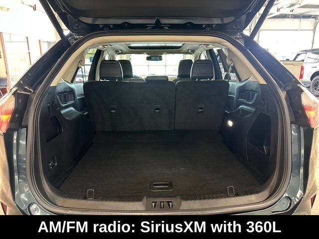 Used 2024 Ford Edge SEL w/ Convenience Package AWD/4WD image 7