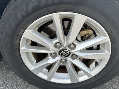 Used 2025 Toyota Camry LE FWD image 15