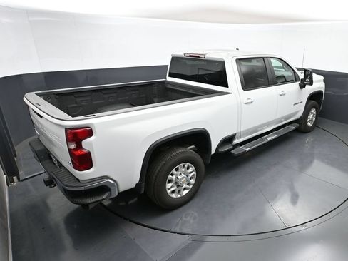 Used 2025 Chevrolet Silverado 2500 LT AWD/4WD image 35