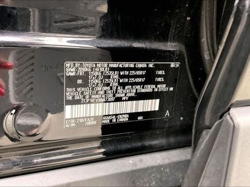 Used 2024 Toyota RAV4 XLE AWD/4WD image 32
