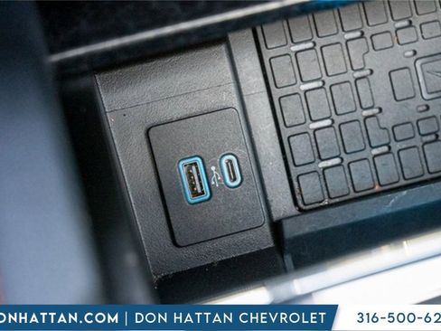 Used 2023 Ford Expedition Limited image 14