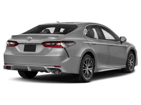 Used 2024 Toyota Camry SE FWD image 2