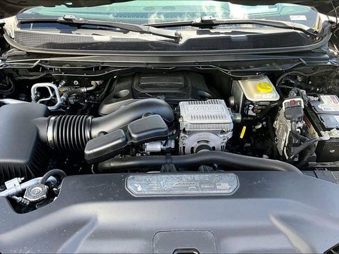 Used 2022 Jeep Wagoneer Series III w/ Flexible Seating Group image 31