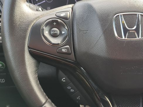 Used 2020 Honda HR-V Sport image 17