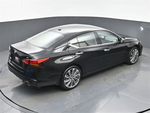 Certified 2025 Nissan Altima 2.5 SL image 33