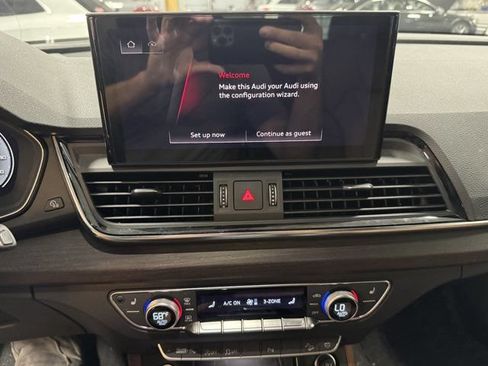 Certified 2023 Audi Q5 2.0T Premium Plus w/ Premium Plus Package AWD/4WD image 17