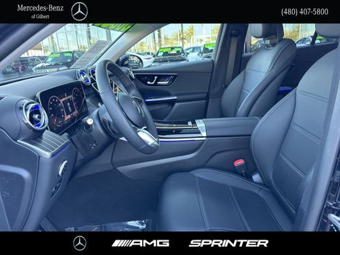 Certified 2025 Mercedes-Benz GLC 300 4MATIC image 8