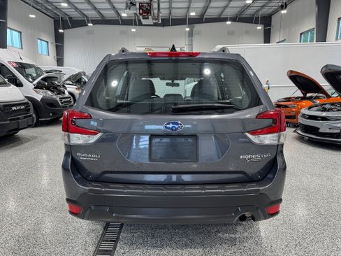 Used 2021 Subaru Forester Premium AWD/4WD image 6