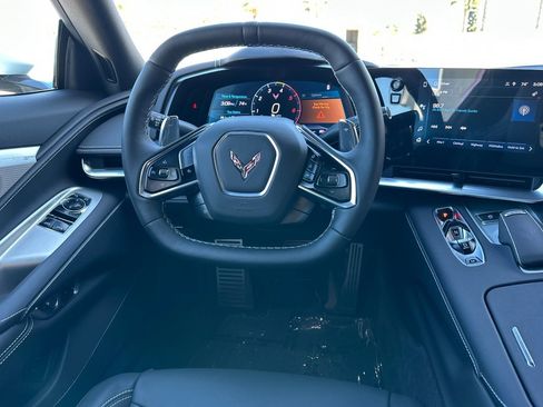 Used 2024 Chevrolet Corvette Stingray Preferred Cpe w/ Z51 Performance Package image 11