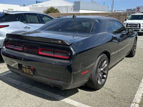 Used 2022 Dodge Challenger R/T Scat Pack RWD image 5