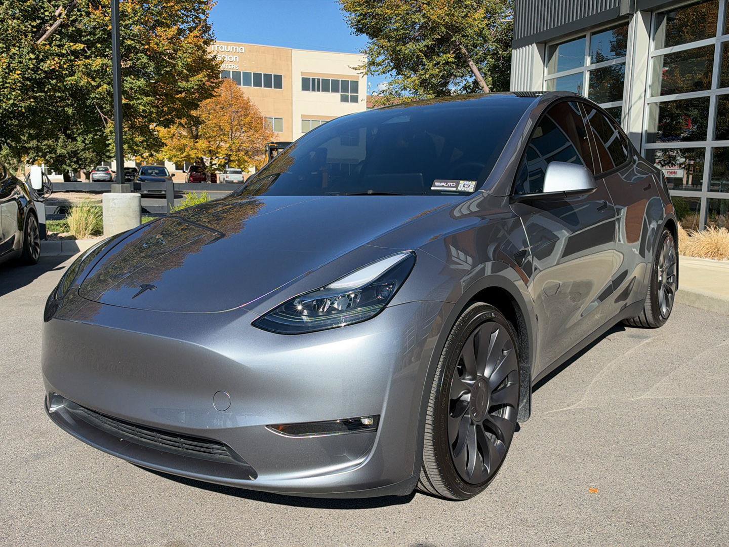 Used 2025 Tesla Model Y Performance AWD/4WD image 4