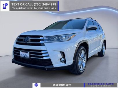 Used 2018 Toyota Highlander Limited w/ Carpet Mat Package (TMS)