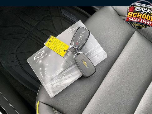 Used 2024 Chevrolet TrailBlazer ACTIV w/ Driver Confidence Package AWD/4WD image 11