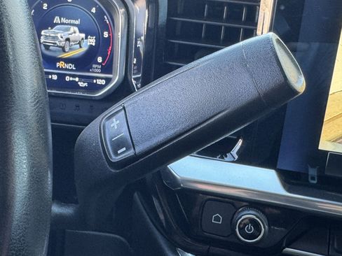 Used 2024 Chevrolet Silverado 2500 LT image 25