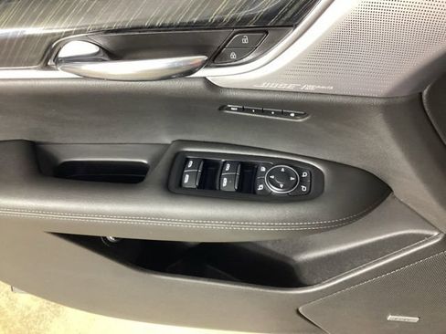 Used 2020 Cadillac XT6 Premium Luxury FWD image 11