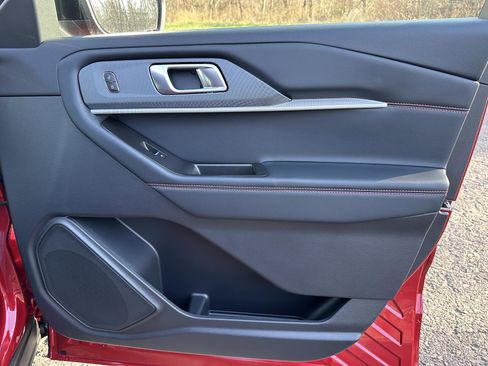 New 2026 Ford Explorer ST-Line w/ ST-Line Street Pack image 44