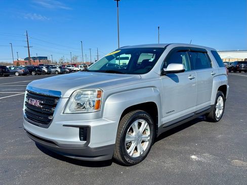 Used 2017 GMC Terrain SLE image 3