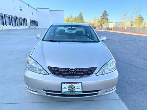 Used 2003 Toyota Camry LE FWD image 8