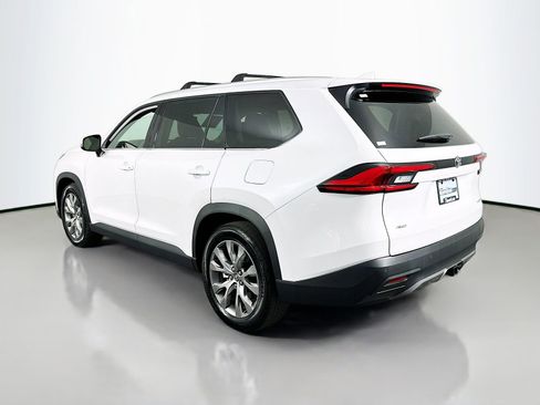 Certified 2024 Toyota Grand Highlander AWD image 5