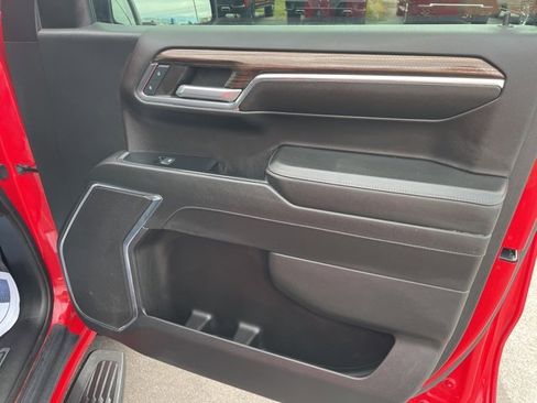 Used 2024 Chevrolet Silverado 1500 LT image 16