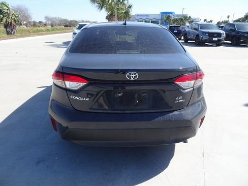 Used 2026 Toyota Corolla LE image 5