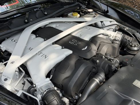 Used 2014 Aston Martin Vanquish Coupe RWD image 19