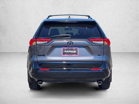 Used 2025 Toyota RAV4 SE image 7