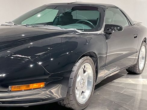 Used 1994 Pontiac Firebird Coupe image 14