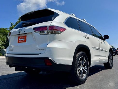 Used 2016 Toyota Highlander XLE w/ Protection Package #3 AWD/4WD image 6