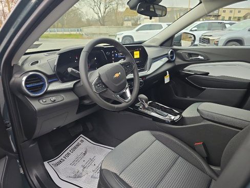 New 2026 Chevrolet Trax LT w/ LT Convenience Package image 5