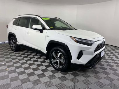 Used 2023 Toyota RAV4 SE w/ Weather & Moonroof Package