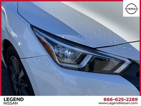 Used 2022 Nissan Versa SV image 8