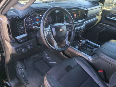 Used 2023 Chevrolet Silverado 1500 LTZ w/ Technology Package AWD/4WD image 11