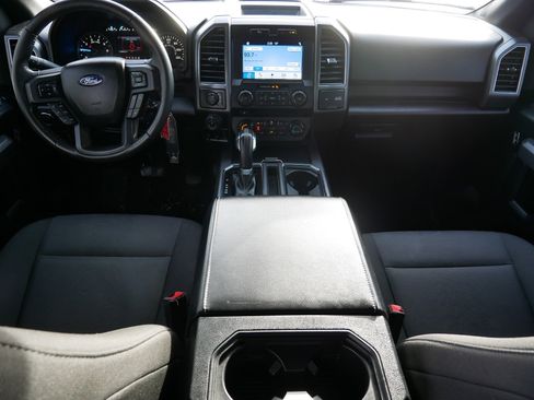 Used 2018 Ford F150 XLT w/ Equipment Group 302A Luxury image 10