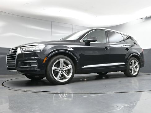 Used 2019 Audi Q7 3.0T Prestige image 21