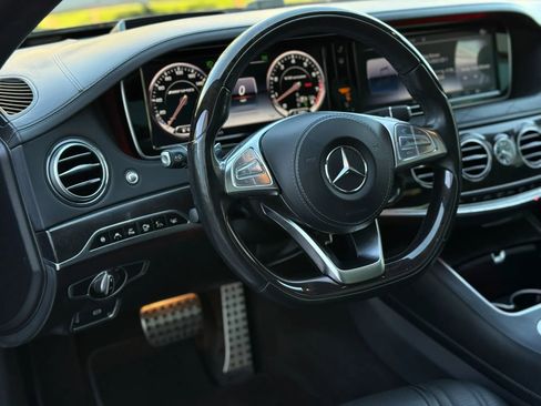 Used 2016 Mercedes-Benz S 63 AMG 4MATIC Sedan image 32