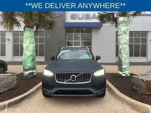 Used 2022 Volvo XC90 T6 Momentum w/ Climate Package image 2