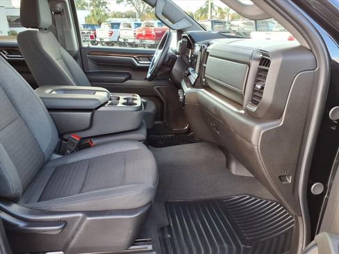 Used 2024 Chevrolet Silverado 1500 LT image 12