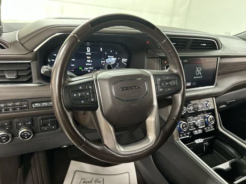 Used 2023 GMC Yukon Denali w/ Denali Reserve Package AWD/4WD image 4