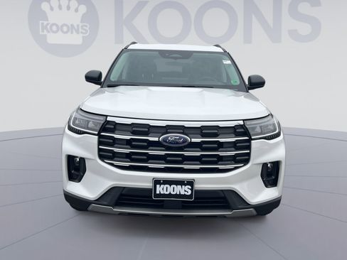 Certified 2025 Ford Explorer Active w/ Active Comfort Package image 11