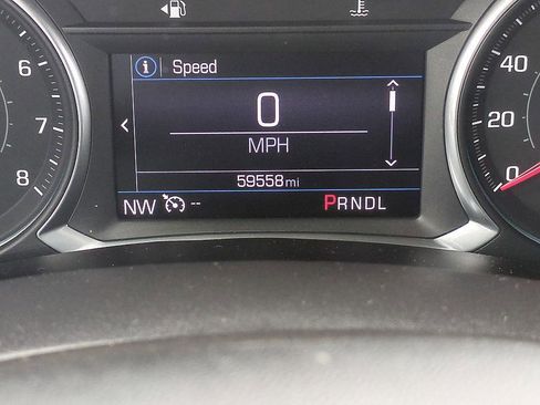 Used 2019 Chevrolet Equinox LT FWD image 18