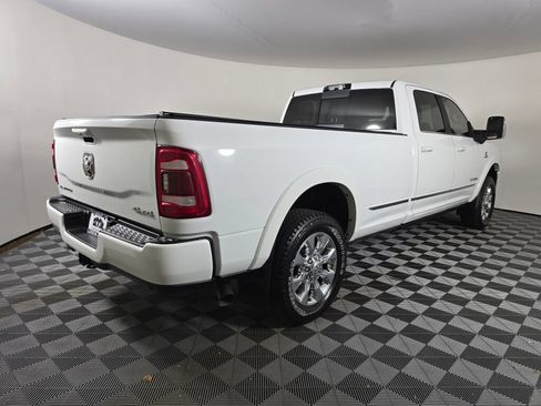 Used 2023 RAM 3500 Limited AWD/4WD image 3