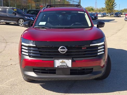 New 2026 Nissan Kicks SR w/ Cold Weather Package image 5