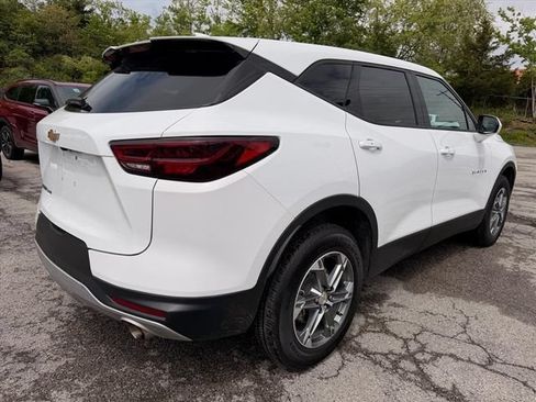 Used 2025 Chevrolet Blazer LT AWD/4WD image 4